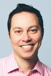 Sam Riegel Oyuncu Profil Görseli